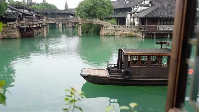 9推窗見水，好一個(gè)烏鎮(zhèn)人家。.jpg